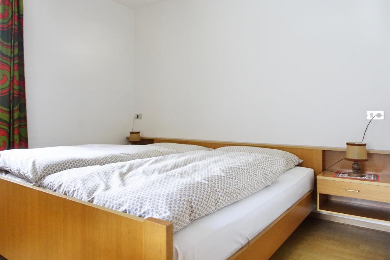 Ciasa Preroman App. Vista Castello Apartment San Martino in Badia Bagian luar foto